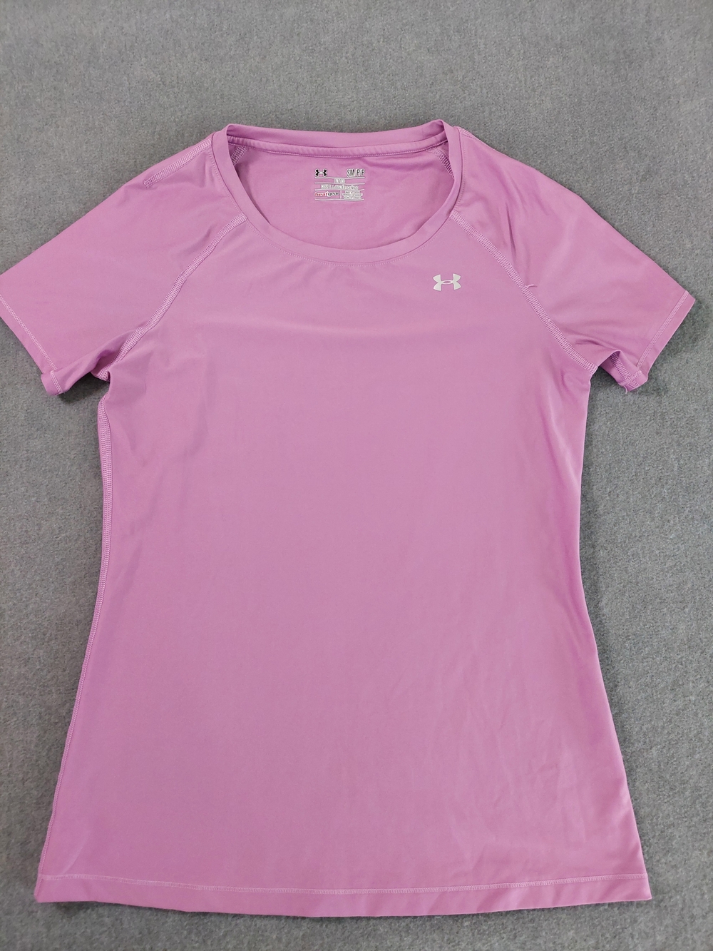 UNDER ARMOUR HeatGear Fitted Short Sleeve Athletic Pink Tee Shirt Small - Picture 2 of 8